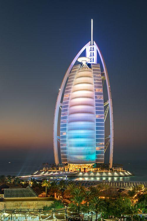 دبى شهر العسل