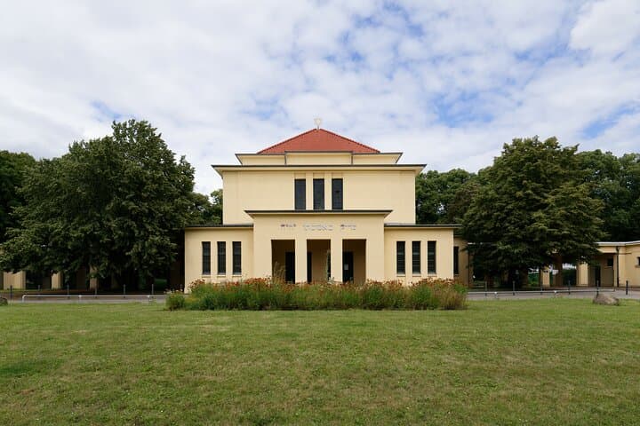 Gallery image 4