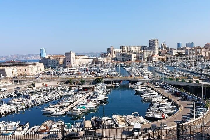 جولة خاصة ليوم كامل في مرسيليا وكاسيس