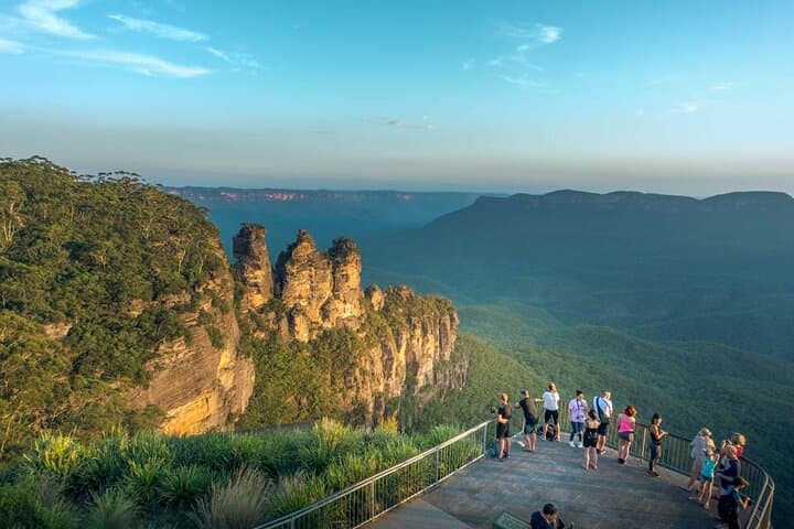 Three Sisters Best time no crowds