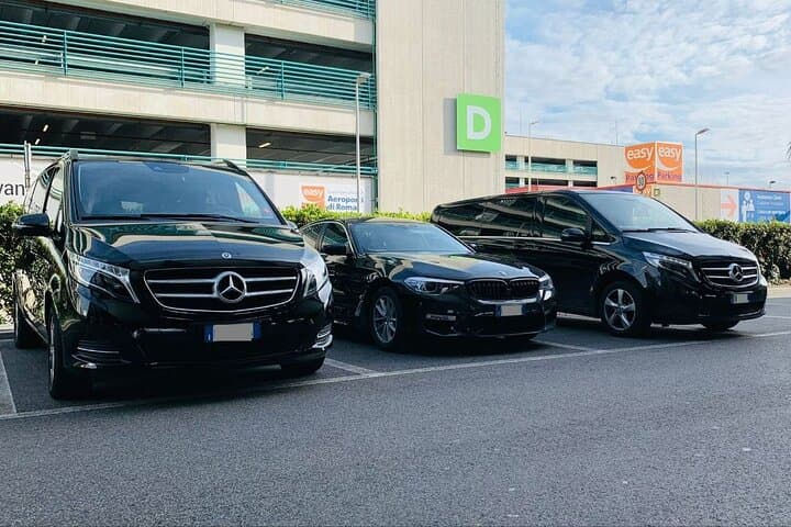 نقل خاص من ميناء روتردام إلى مطار أمستردام (AMS)