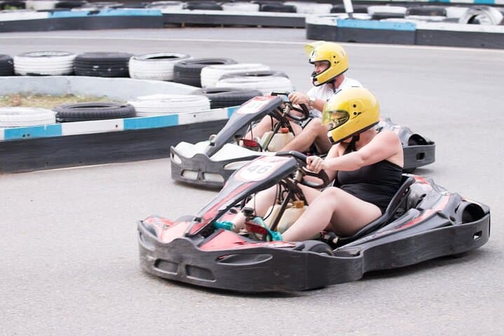 أعلى مغامرة سباق Go Kart في Easykart من باتايا
