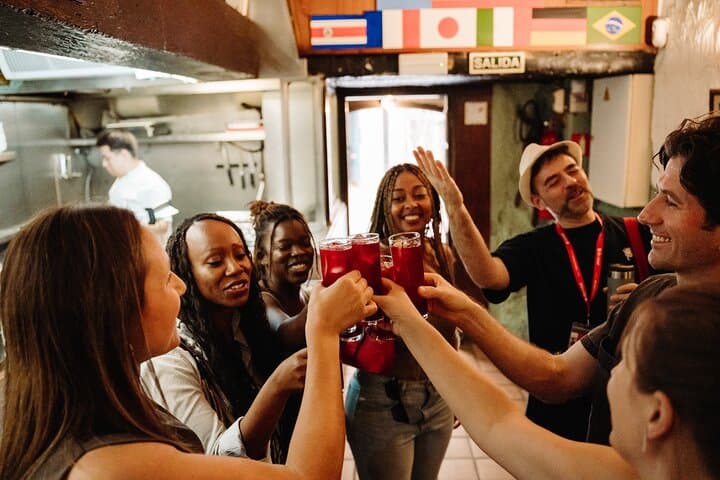 جولة طعام وتاباس في مدريد في مجموعة صغيرة