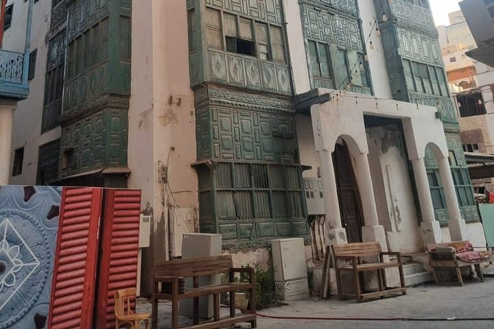 جولة إرشادية مع تاريخ جدة